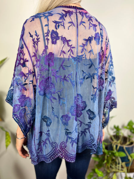 Embroidered dolman cardigan with ties