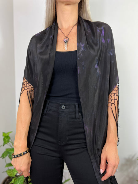 Triangular fringe shawl