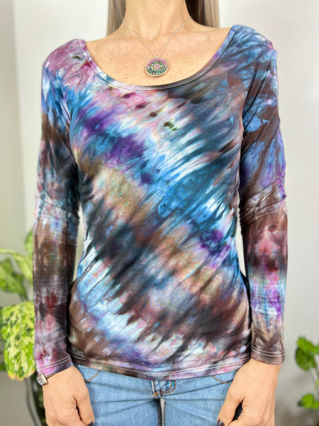 Fitted double scoop top