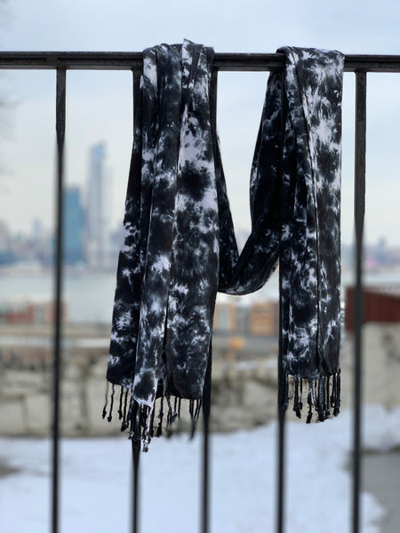 Oversized scarf (black/white)