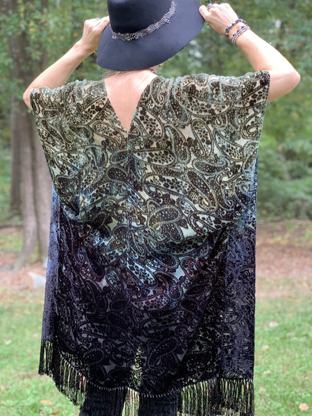 Paisley velvet kimono