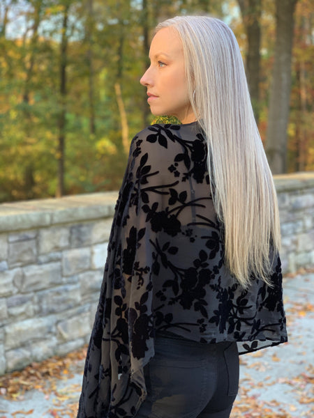 Surrender velvet shawl