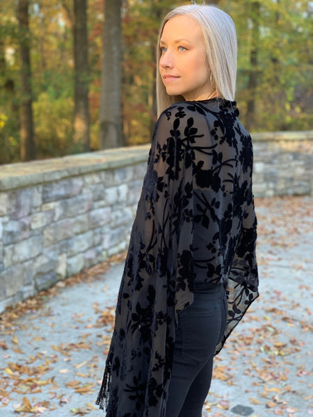 Surrender velvet shawl