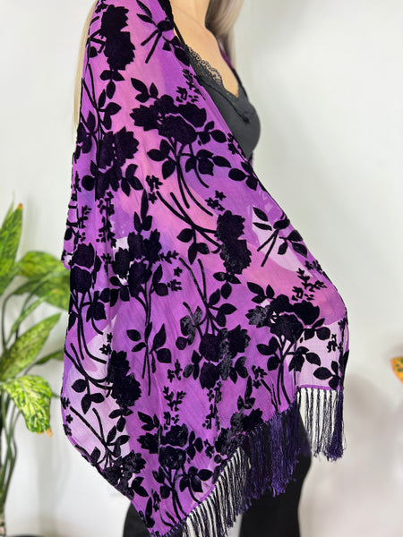 Surrender velvet shawl