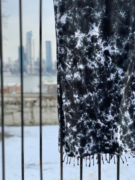 Oversized scarf (black/white)