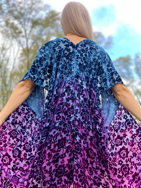 Floral velvet kimono