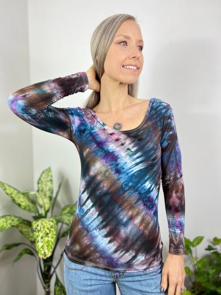 Fitted double scoop top