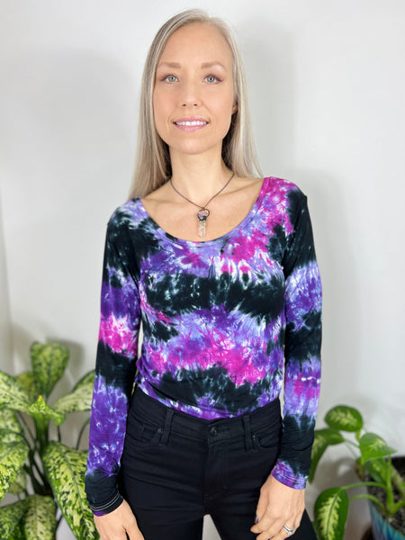 Fitted double scoop top