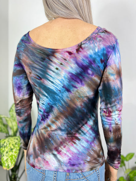 Fitted double scoop top