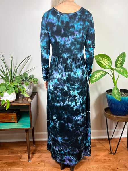 Long sleeve maxi dress w/ pockets