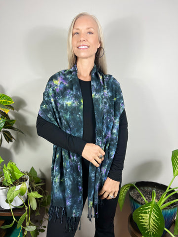 Oversized tassel scarf