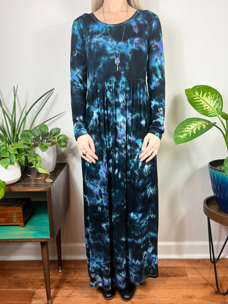 Long sleeve maxi dress w/ pockets