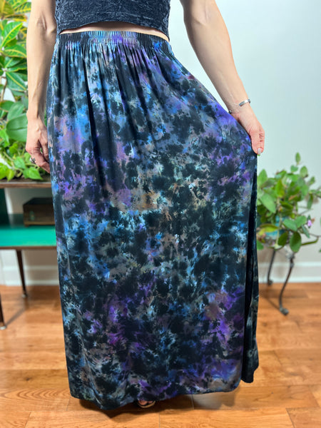 Maxi skirt w/ slits