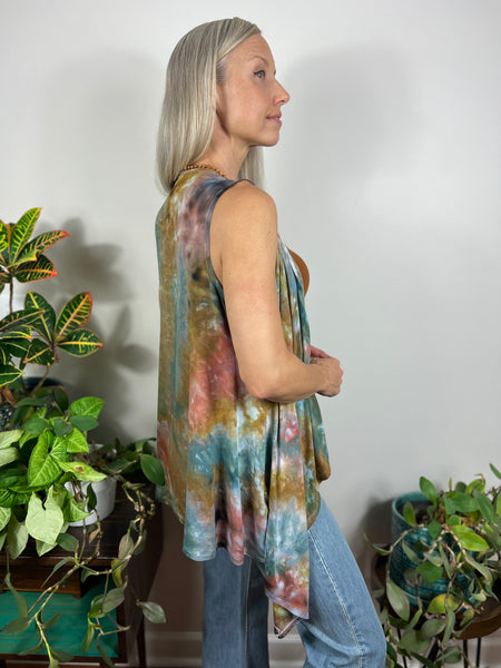 Sleeveless vest