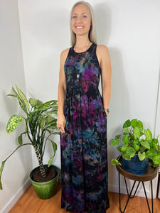 Empire maxi dress w/ pockets