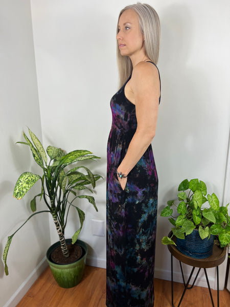Empire maxi dress w/ pockets